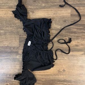 Off the shoulder crop